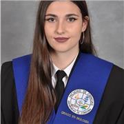 Soy una graduada en biología que puede adaptarse a dar materias básicas desde alumnos de primaria hasta ayudar a universitarios de la rama de ciencias, pasando por preparación de bachillerato y eso